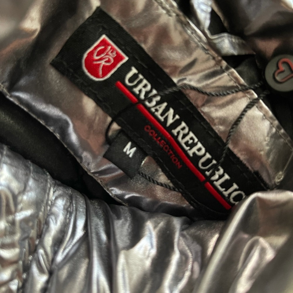 Metallic Puffer Jacket - Picture 6 of 6